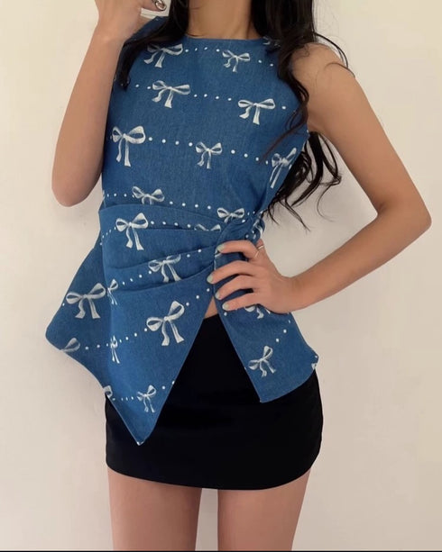 Chic Bow Print Denim Tops